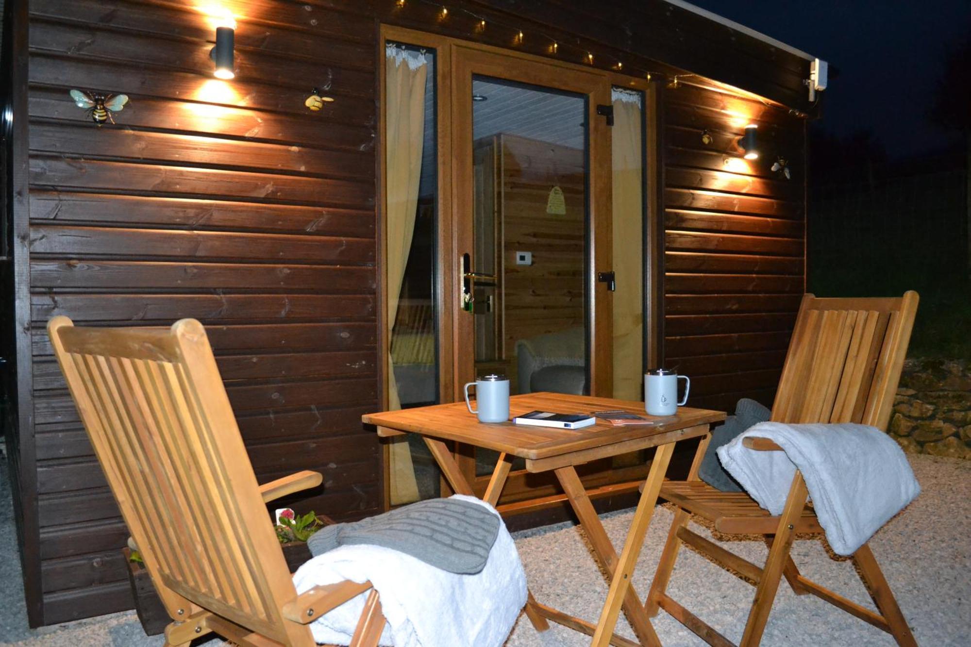 The Warren Lodge Cabin At Ashes Farm, Near Settle Dış mekan fotoğraf